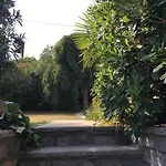 Spacious Villa Retreat In Carcassonne