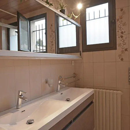 Spacious Villa Retreat in Carcassonne Villa
