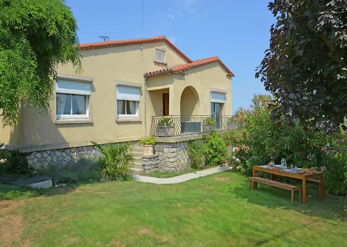 Spacious Retreat In * Carcassone