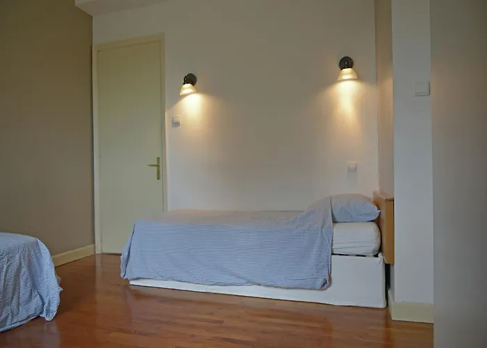 Spacious Retreat In ヴィラ カルカソンヌ