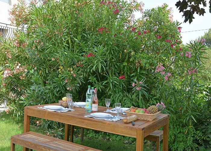 Villa Spacious Retreat In *