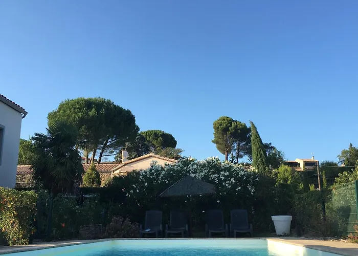 Villa Spacious Villa Retreat In Carcassonne Carcassonne